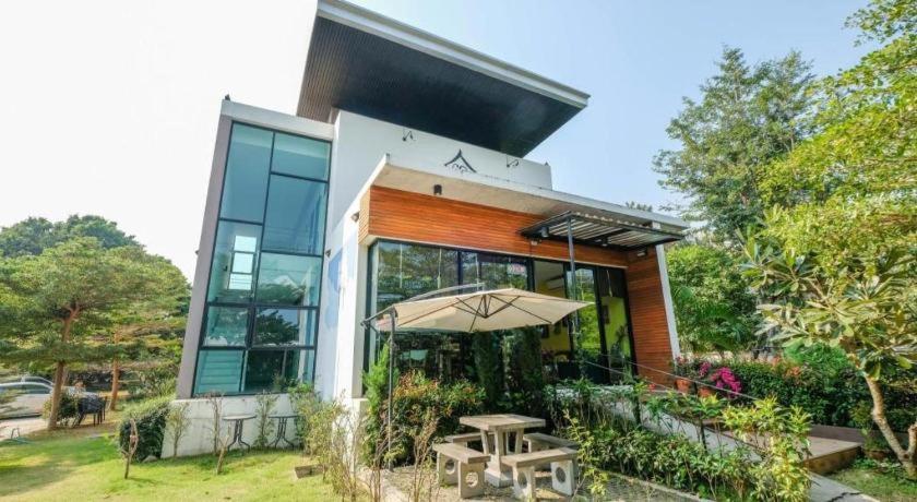 Haak Boutique Hotel Chiang Mai Exterior photo
